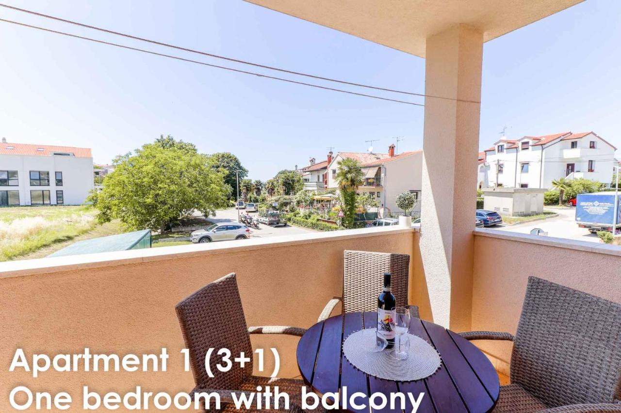 Sunshine Apartments Funtana With Balcony And Sea View Exterior photo